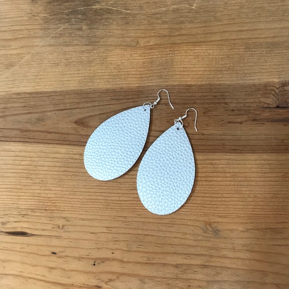 Handmade Leather Silver Earrings - Picture 1 of 1